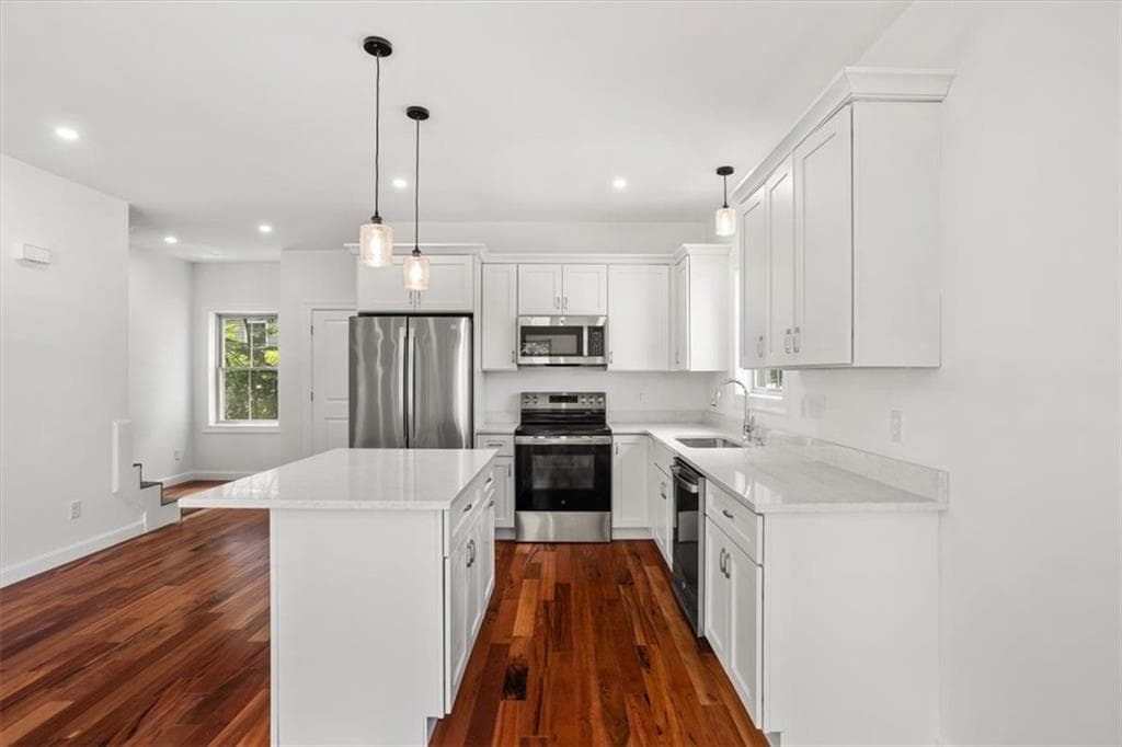 11 Stone Street UNIT D