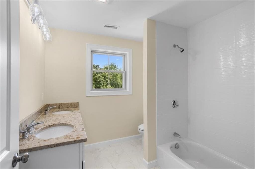11 Stone Street UNIT D photo 15