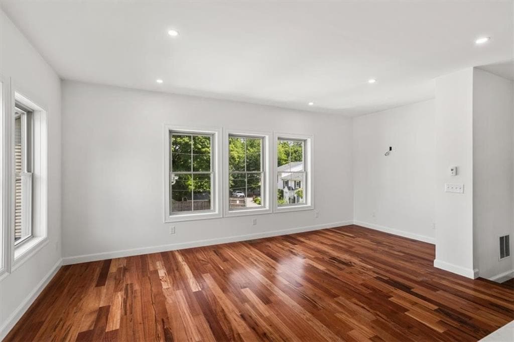 11 Stone Street UNIT D photo 8
