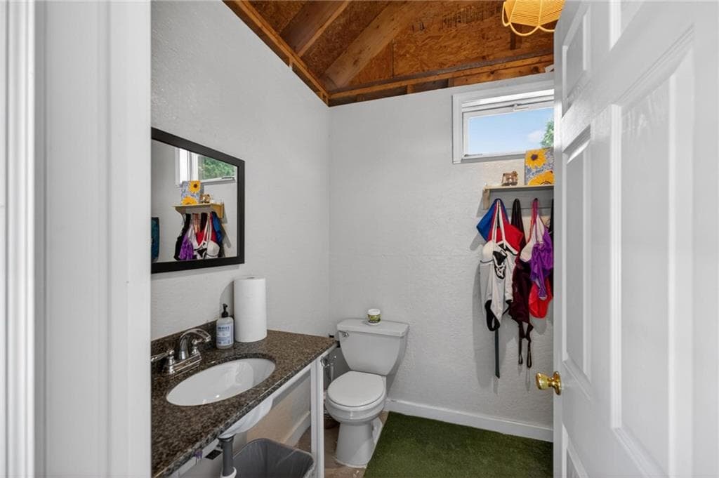 185 Rosewood Road photo 35