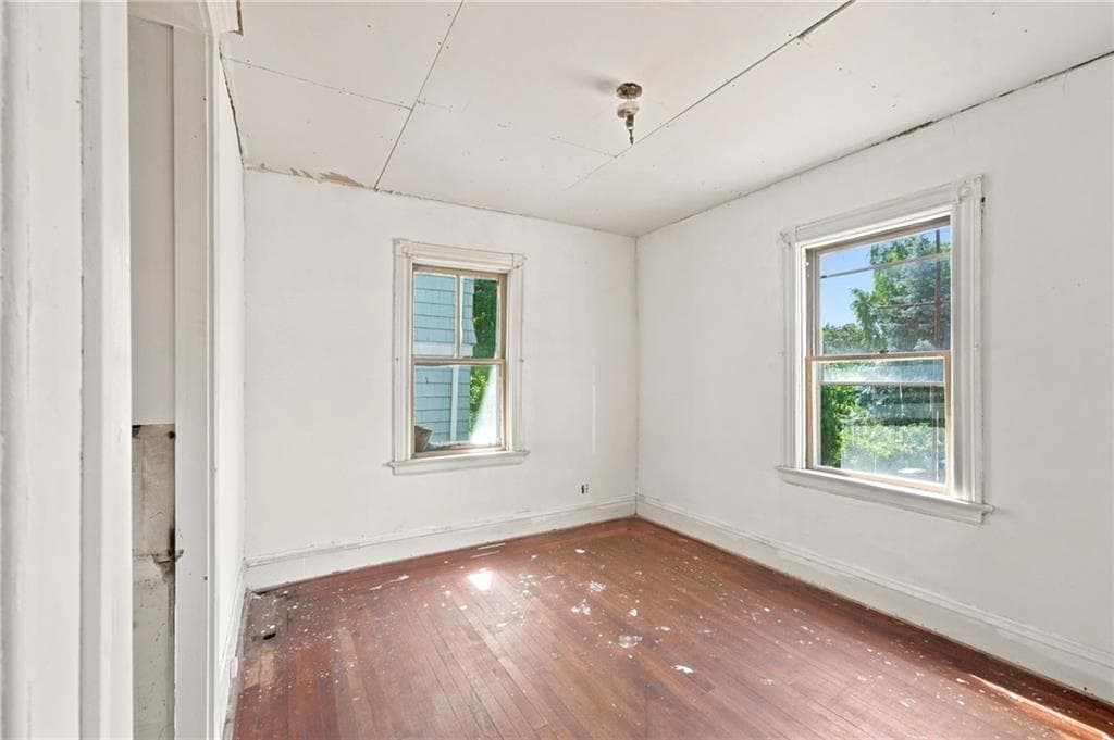 355 357 Williams Street photo 6