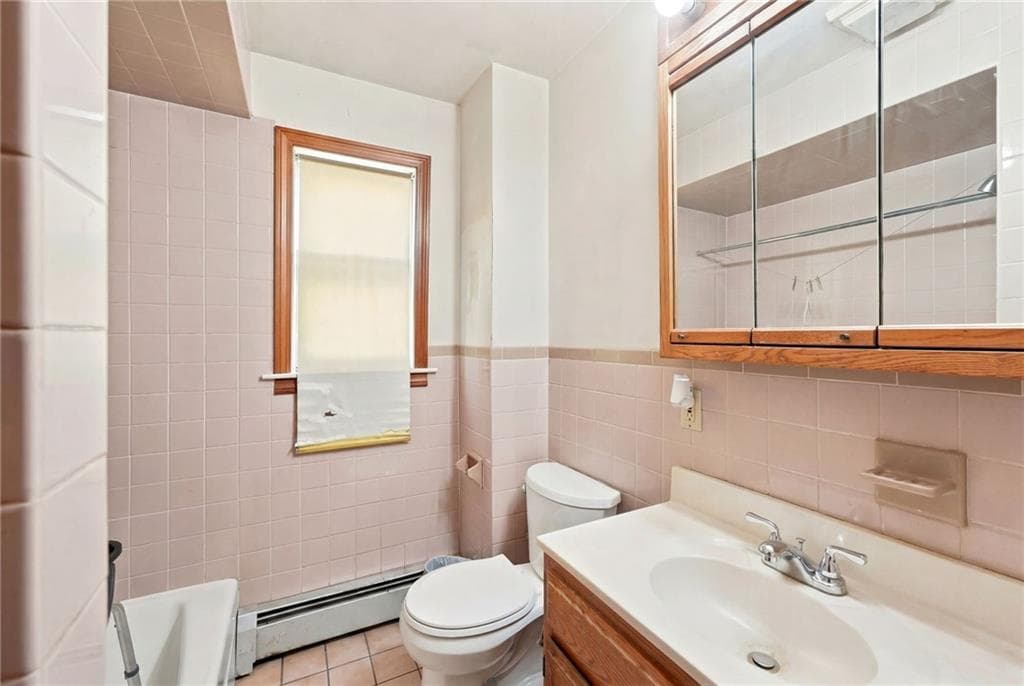 355 357 Williams Street photo 16