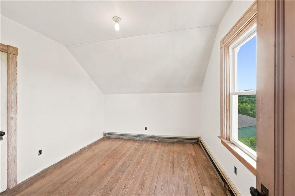 355 357 Williams Street photo 26