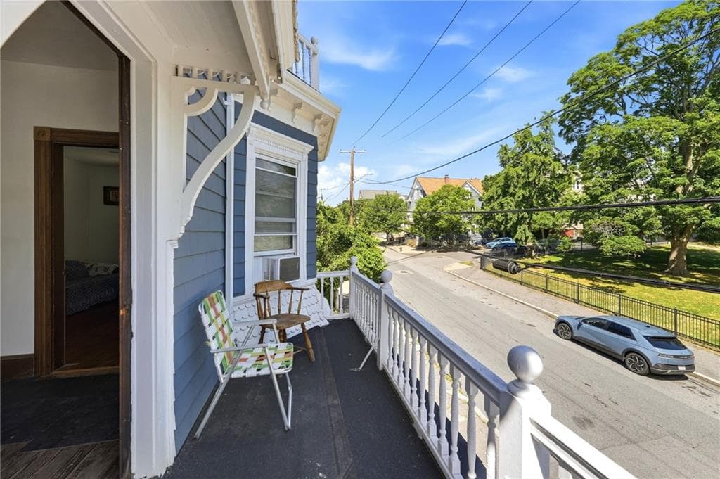 355 357 Williams Street photo 10
