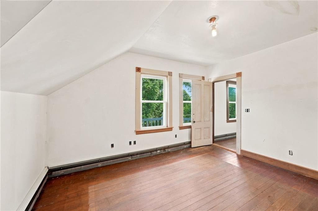 355 357 Williams Street photo 21