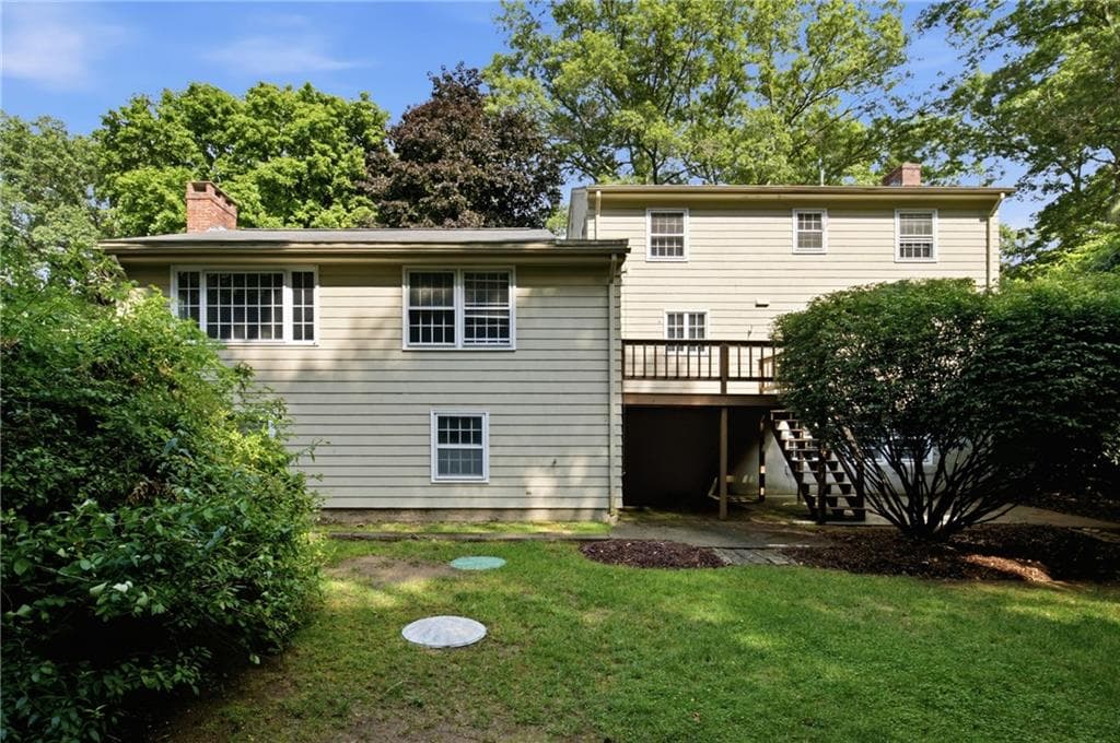 32 Bishop Drive photo 36