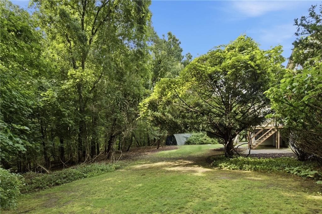 32 Bishop Drive photo 33