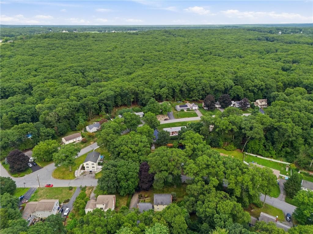 32 Bishop Drive photo 41