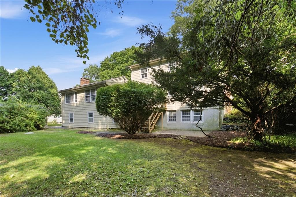 32 Bishop Drive photo 35