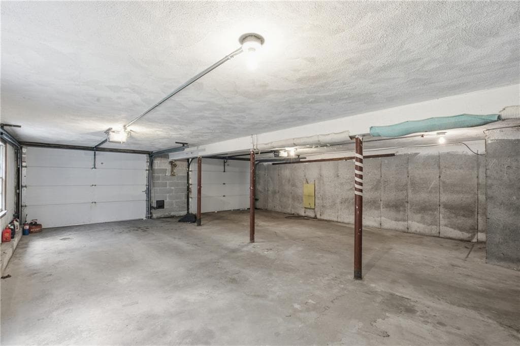 32 Bishop Drive photo 29
