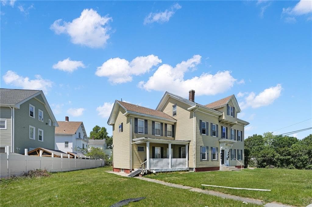 62 Conant Street photo 2