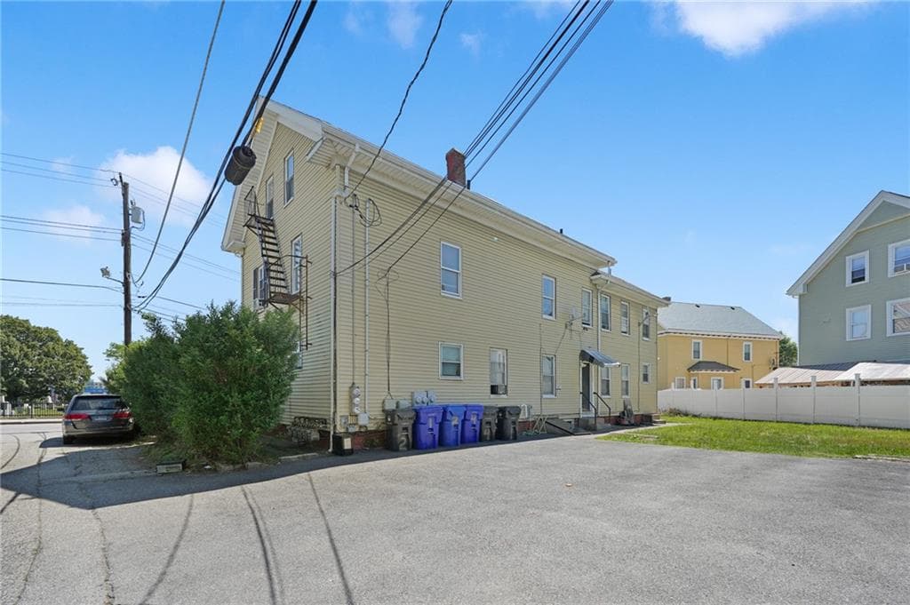 62 Conant Street photo 5
