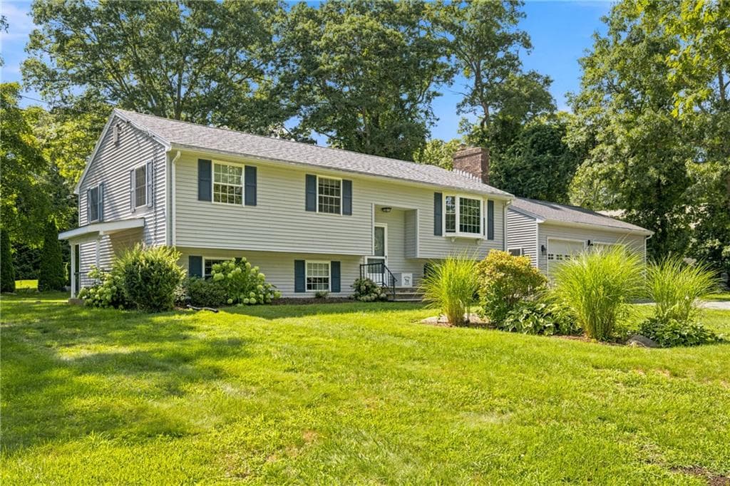 19 Sawdy Pond Avenue photo 3