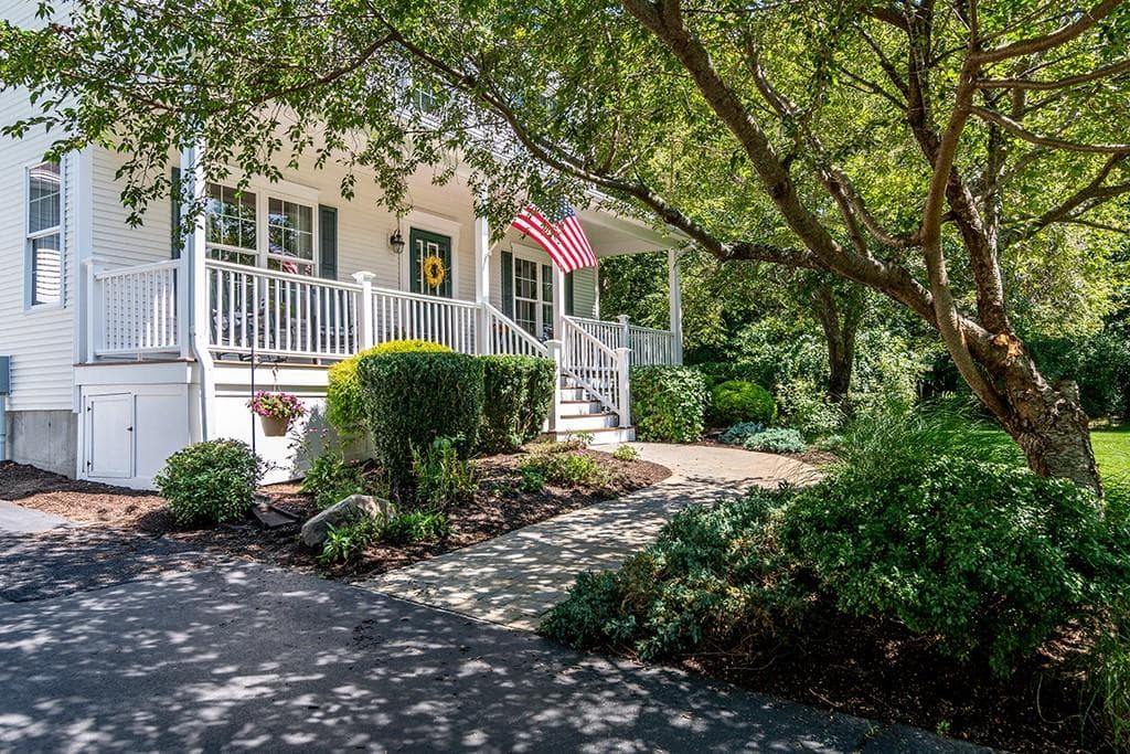 530 Westmoreland Lane photo 3