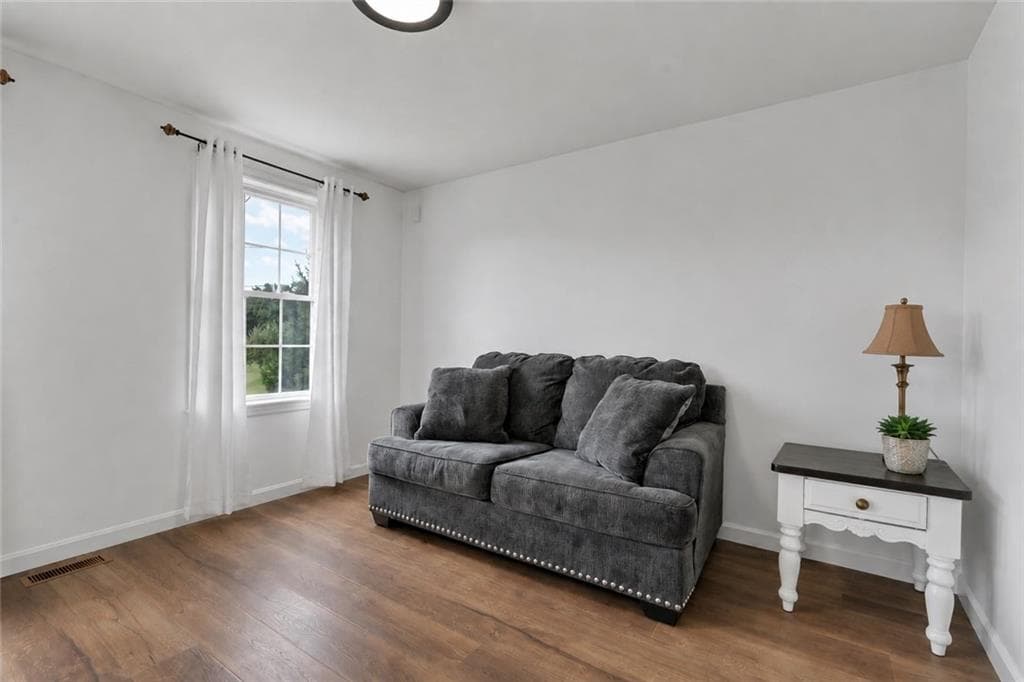 Single Family Residence at 6 Fleuette Drive, Bellingham, photo 12 of 40