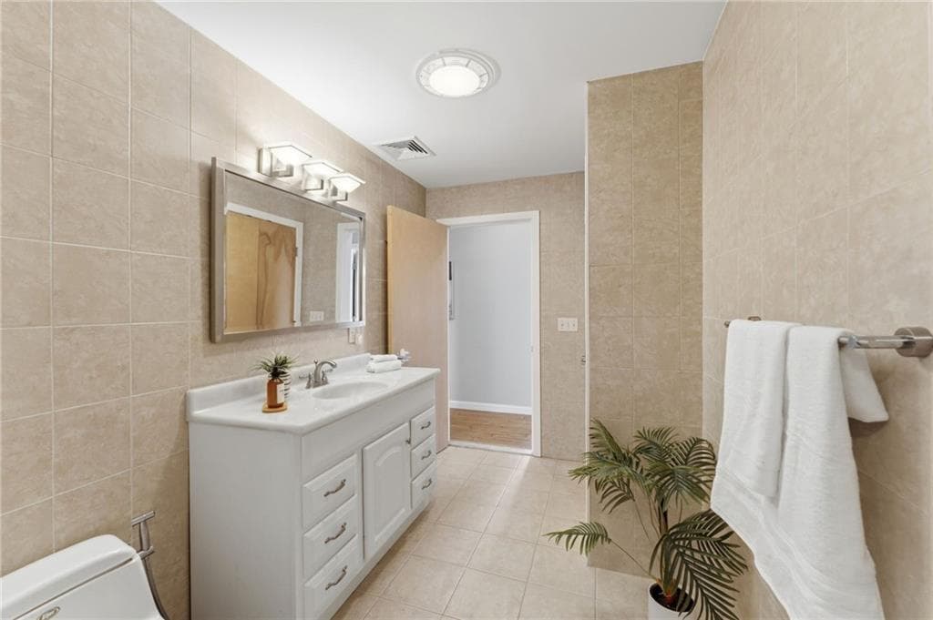 82 Orange Street UNIT 3B photo 32