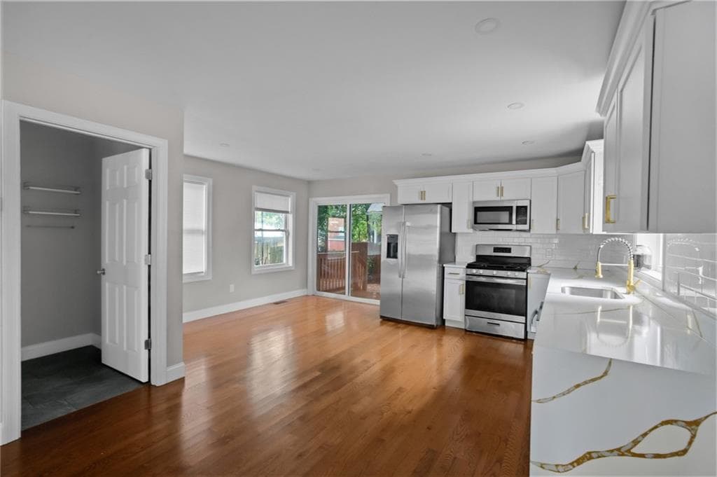 11 Baldwin Court photo 6