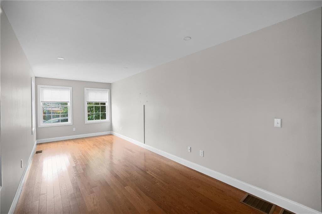 11 Baldwin Court photo 4