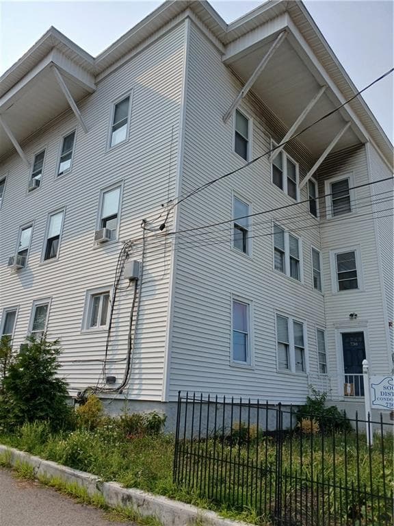 736 Social Street
