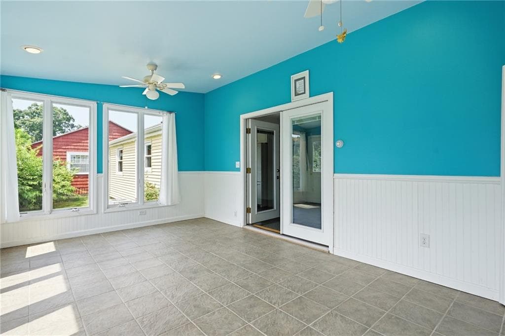 54 Winthrop Street photo 36