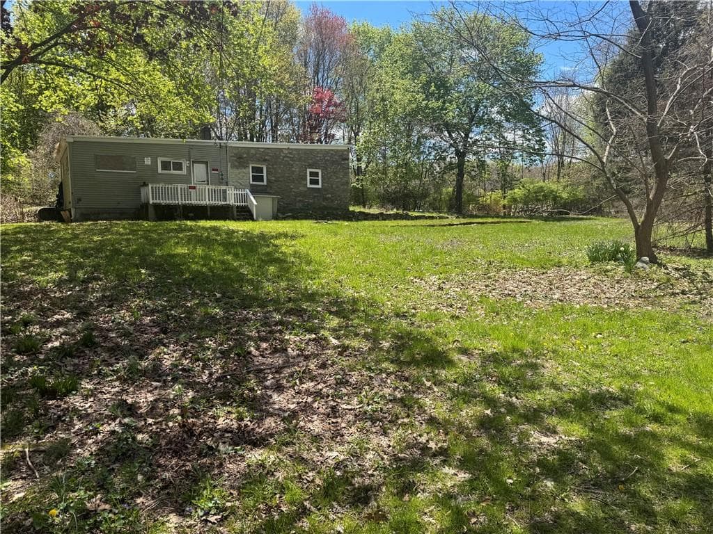 633 Old Smithfield Road photo 2