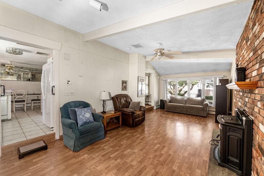 11 Hemlock Drive photo 13