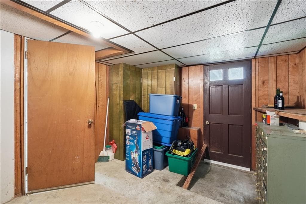 65 Thelma Avenue photo 28