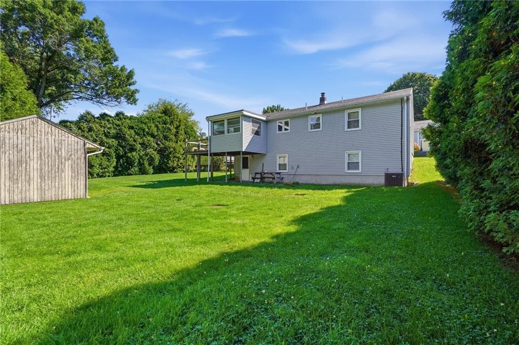 65 Thelma Avenue photo 38
