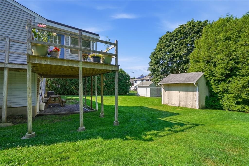 65 Thelma Avenue photo 39