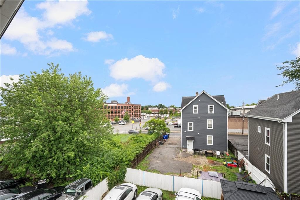 141 Burnett Street photo 27