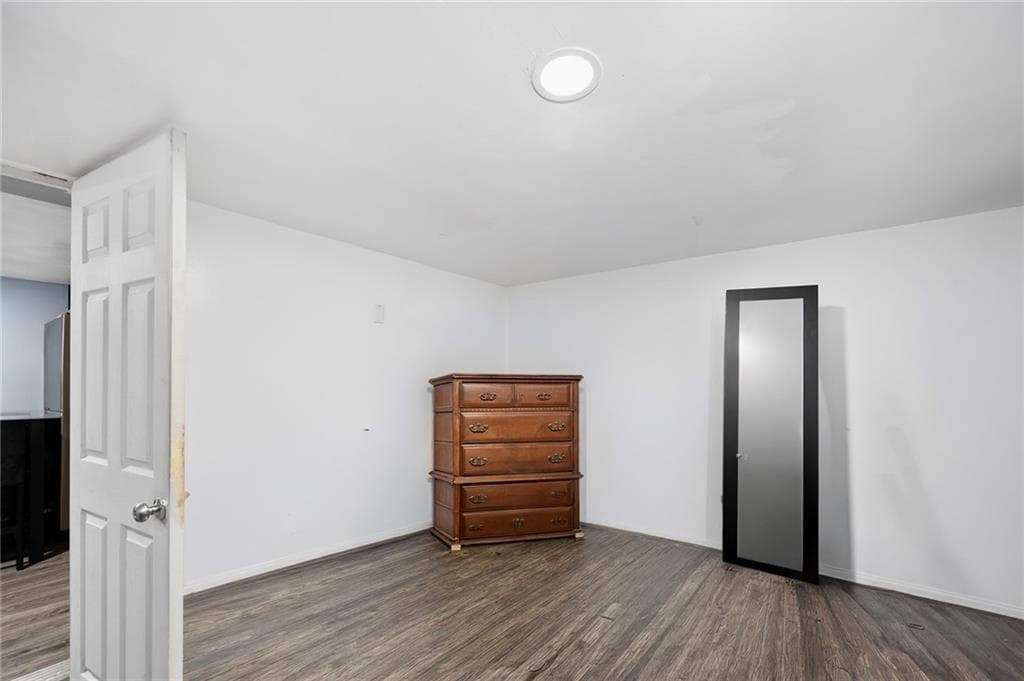141 Burnett Street photo 6