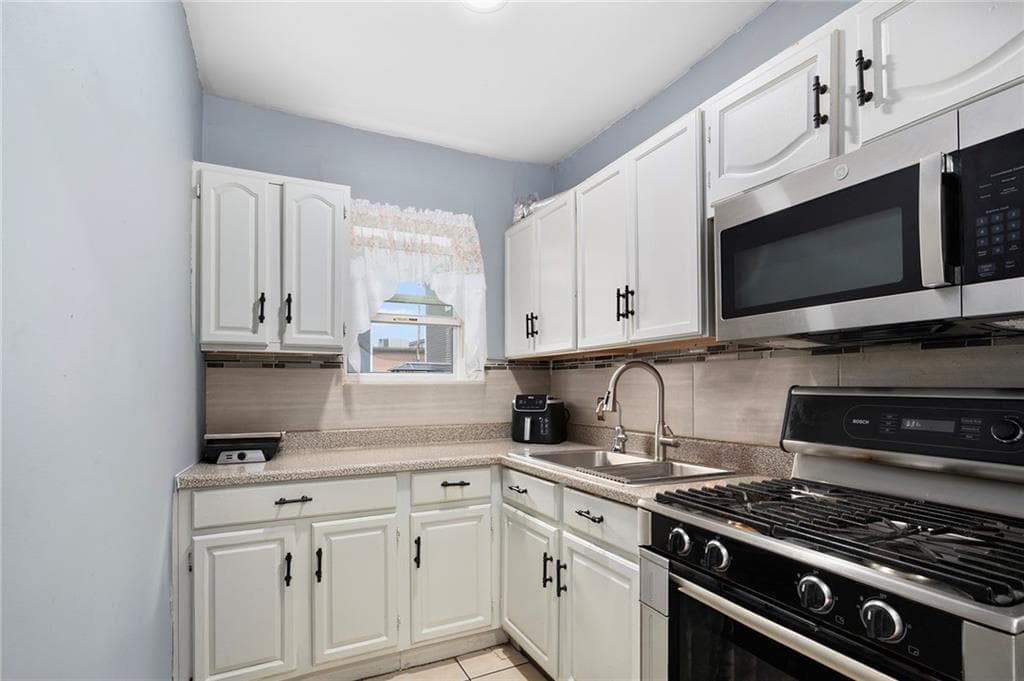 141 Burnett Street photo 12