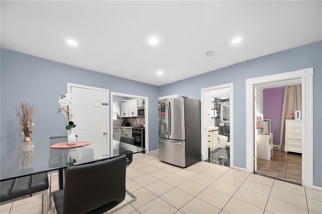 141 Burnett Street photo 8