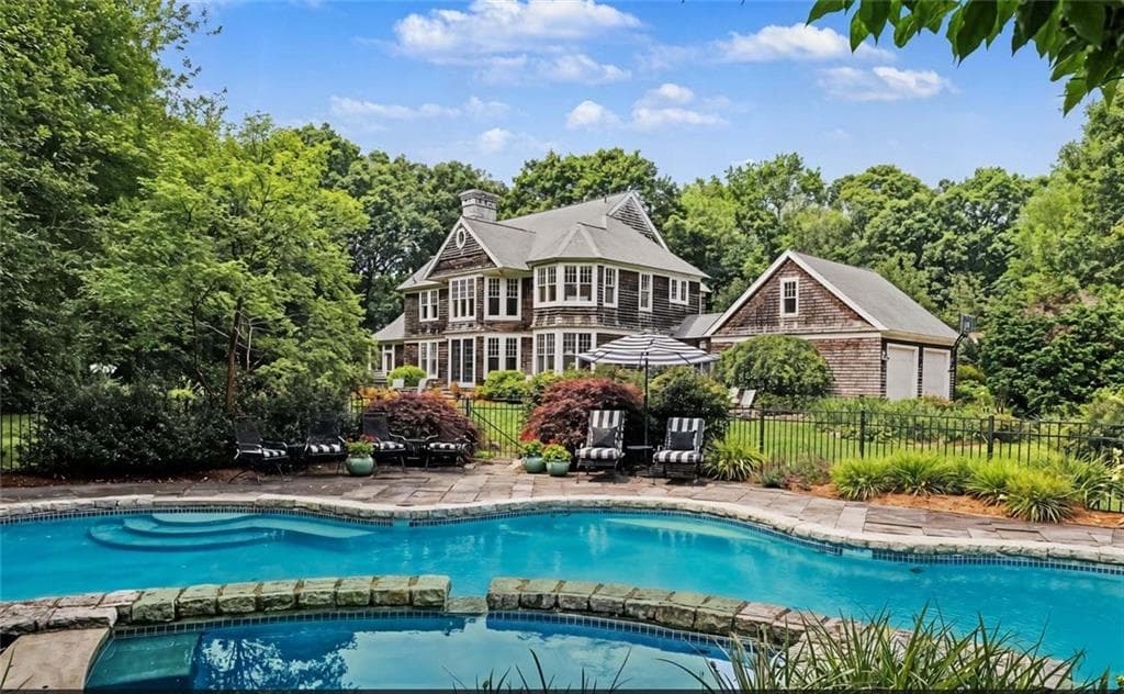 280 Bittersweet Farm Way