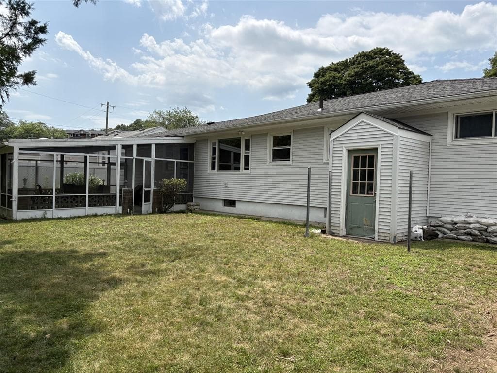 33 Gillen Avenue photo 2