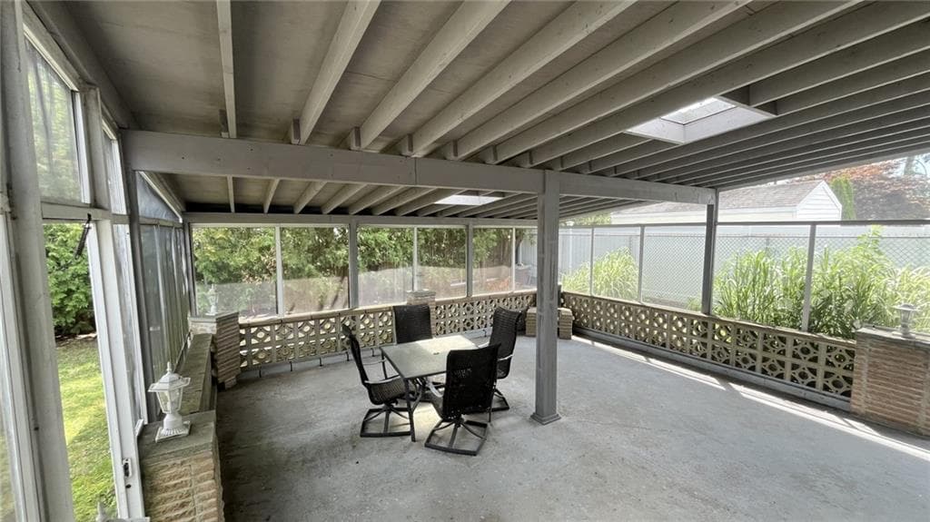 33 Gillen Avenue photo 3