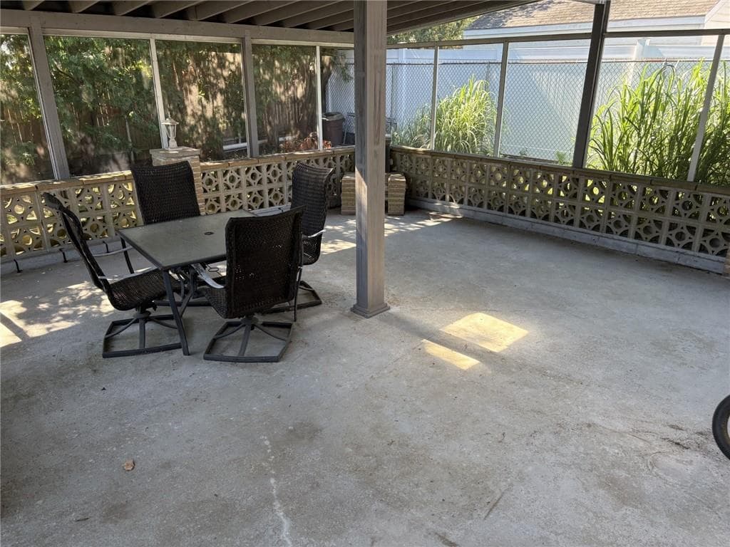 33 Gillen Avenue photo 4