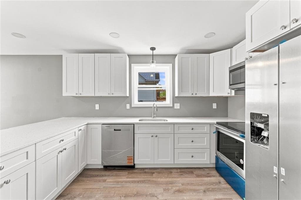 139 benedict Street photo 9