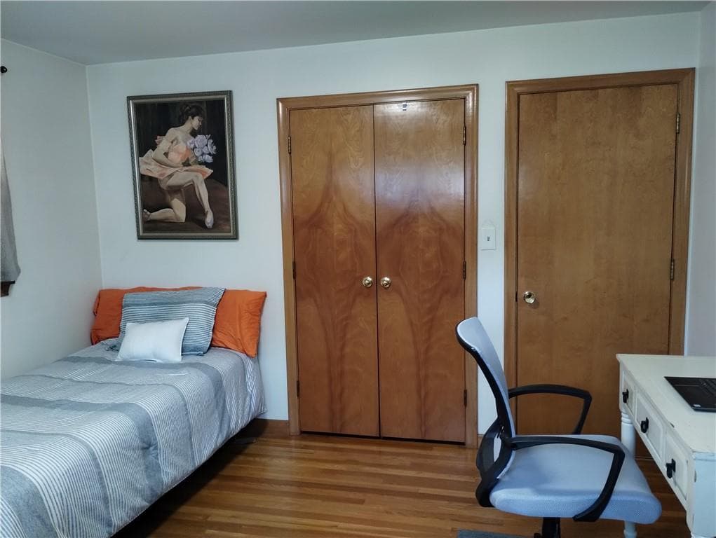 15 Spruce Street photo 23