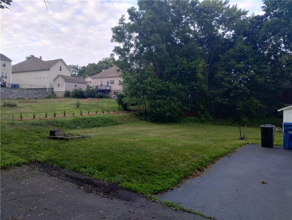 15 Spruce Street photo 2