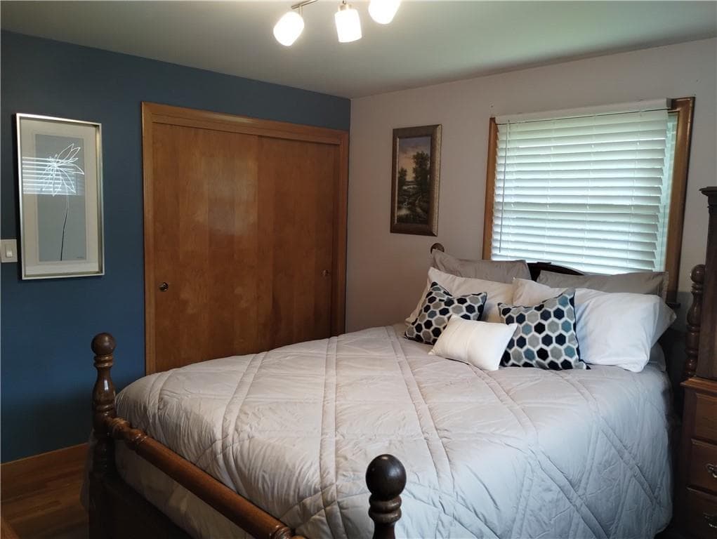 15 Spruce Street photo 18