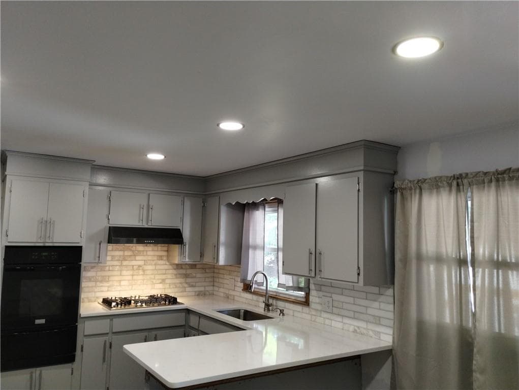 15 Spruce Street photo 15