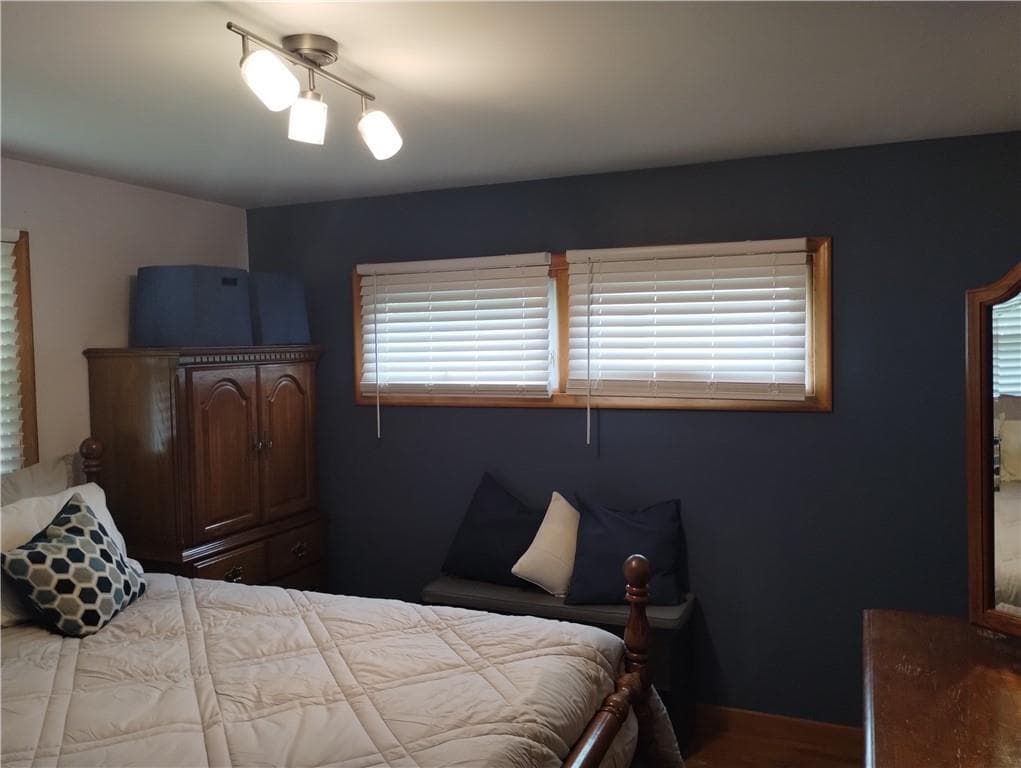 15 Spruce Street photo 19