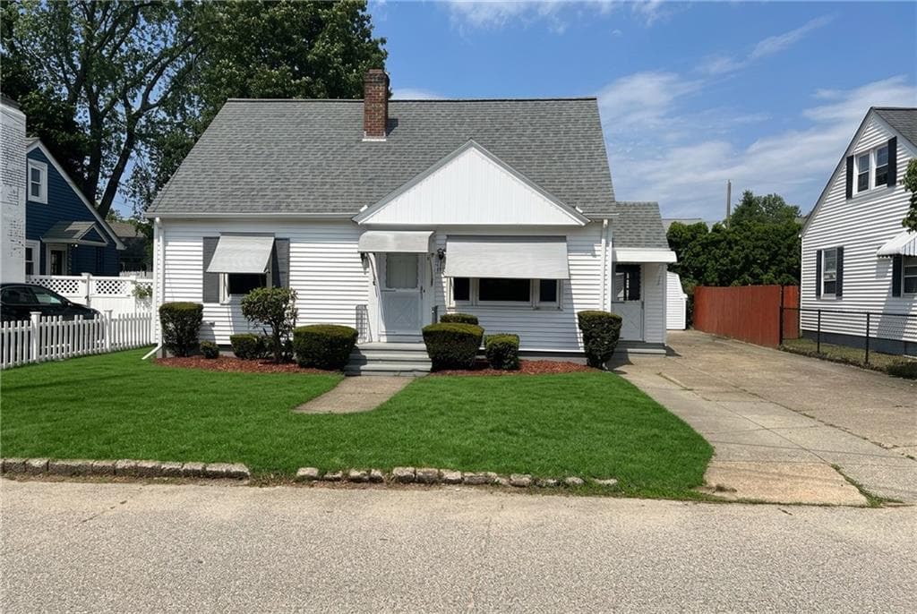 181 Fiat Avenue photo 2