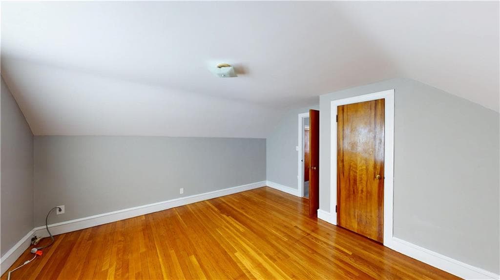 181 Fiat Avenue photo 22