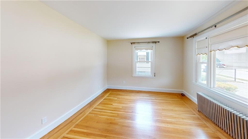 181 Fiat Avenue photo 11