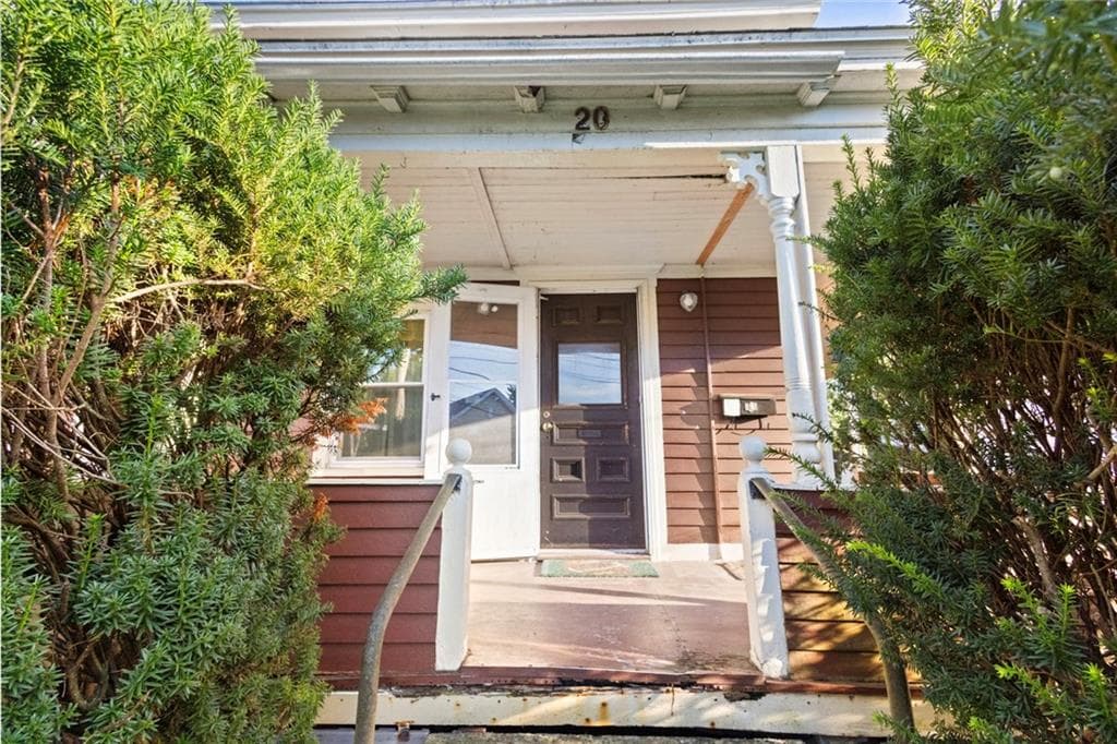 20 Spring Street W photo 29