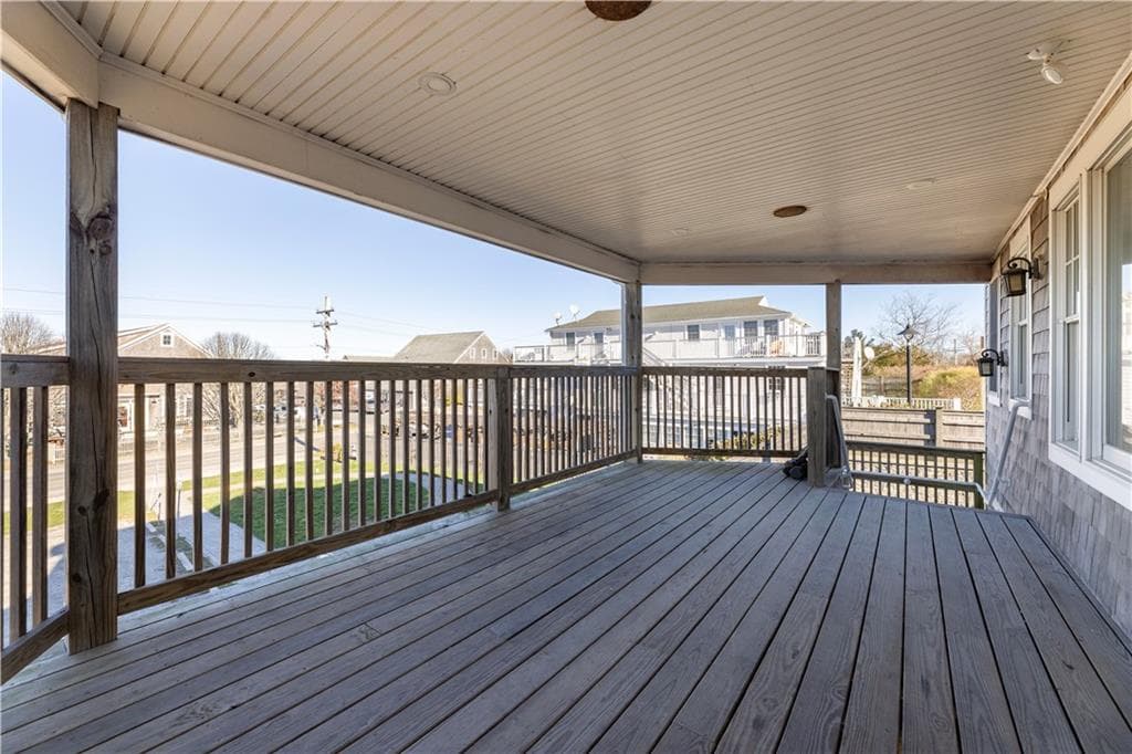 85 Ocean Avenue photo 28