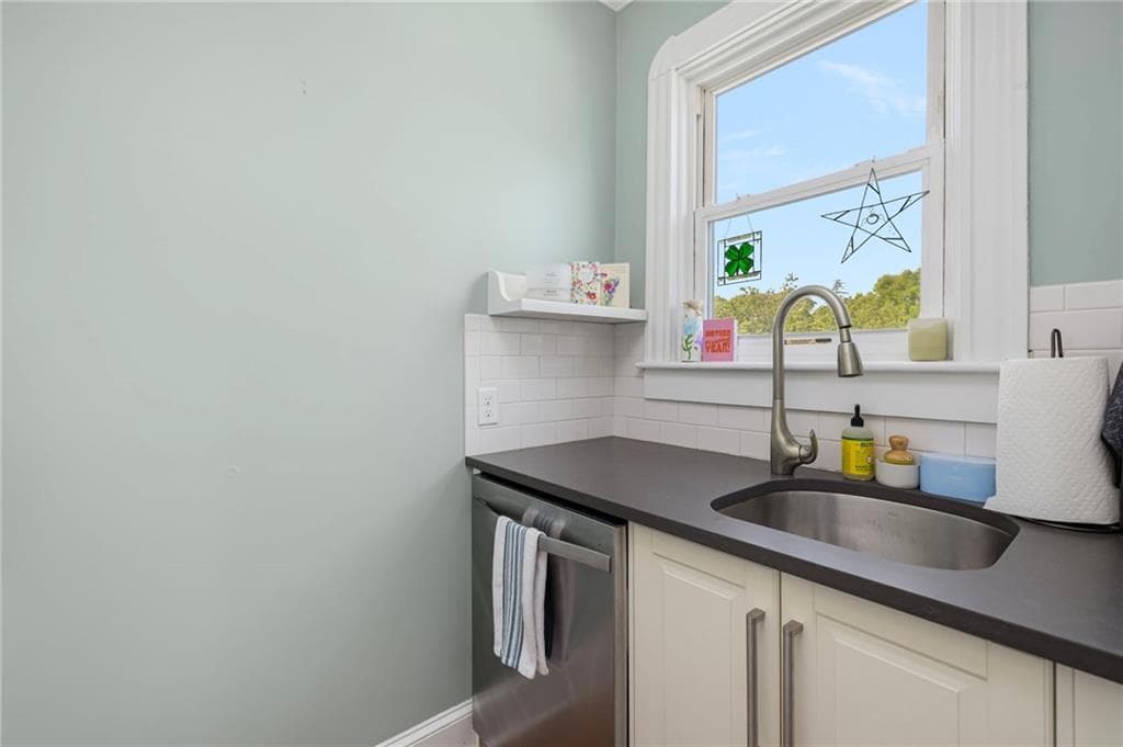843 Hope Street UNIT 3 photo 15