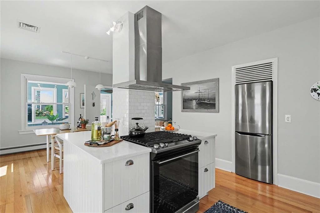 Single Family Residence at 214 Narragansett Avenue, Barrington, photo 13 of 49